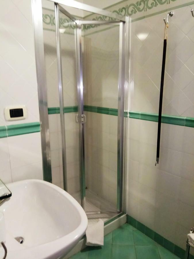 Bed and Breakfast Amalfitani Salerno Centro Exterior foto