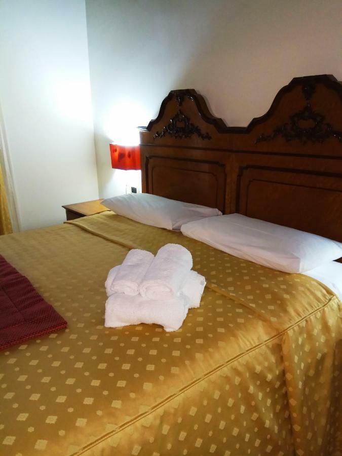Bed and Breakfast Amalfitani Salerno Centro Exterior foto